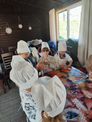 557206904_1372400088006813_1219866776886976556_n