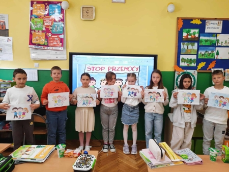 Zajęciach na temat przemocy rówieśniczej w klasie III